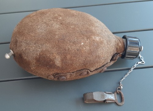 Ww2 relique gourde - /, bidon