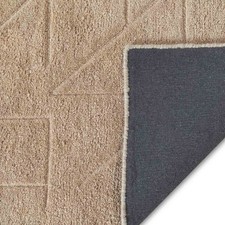 Tapis en laine touffeté à la