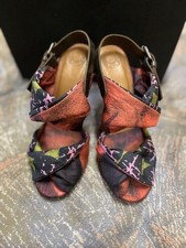 DRIES VAN NOTEN Shoes full of individuality