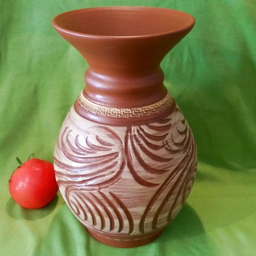 Vase magnifiquement décoré