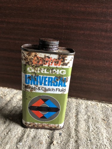 Old castrol oil can - oil,