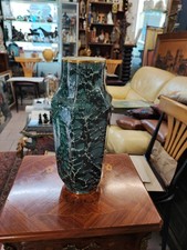 Joli vase en céramique blanc