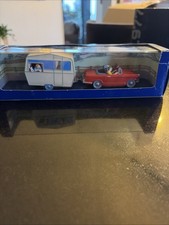 En Voiture Tintin , La Triumpf