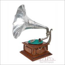 Antique Pathéphone No.12 Gramophone – Phonograph. Aluminum Horn. France c. 1915