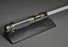 Star Wars Jedi Master Mace Windu Force FX Lightsaber Dueling Rechargeable Purple