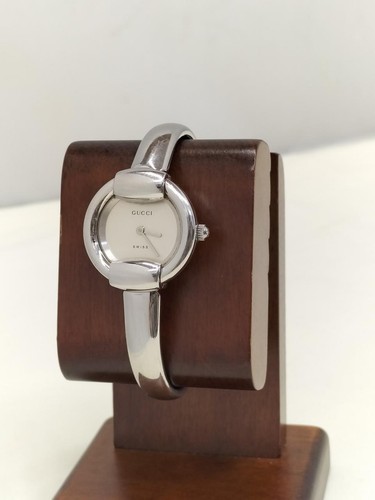 Gucci 1400l quartz watch - gucci,