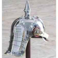 Casque à pointes d'armure en