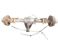 train arriere NISSAN TRADE 2.8