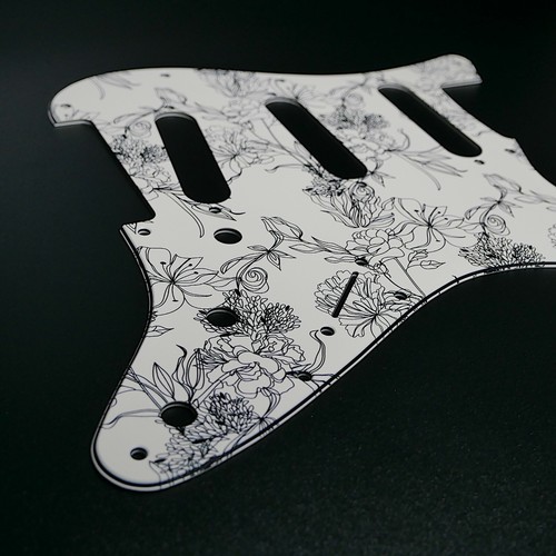 Pickguard fender strat - pickguard,