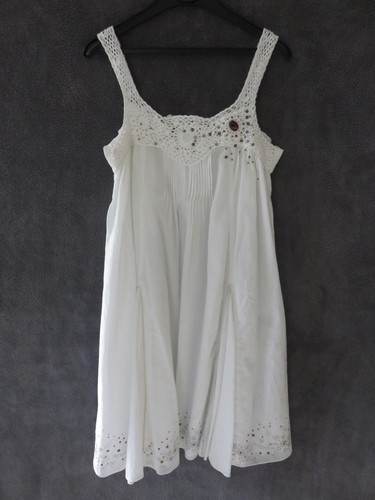 Robe blanche strass pierres - robe,