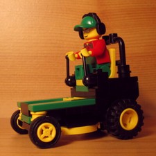 DadventureDan's CUSTOM ZERO TURN MOWER GREEN for LEGO town city lawn service set