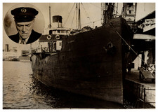 France, Marseille, Petit cargo