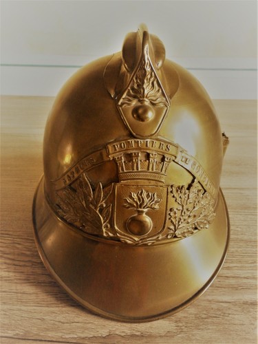 Casque pompier ancien en - casque,