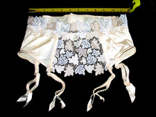 LISE CHARMEL PORTE-JARRETELLES