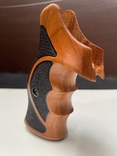 New 2 tone Target Grips For