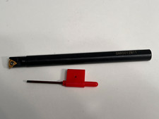 Outil de tour a fileter  inter