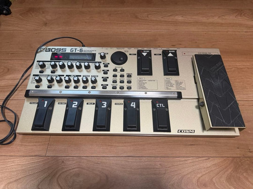 Boss guitar multi effects - boss, gt-6