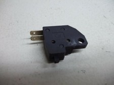 contacteur feu stop avant de