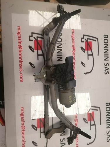 Moteur essuie glace avant - moteur,