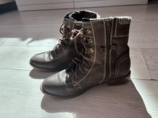 Paire de chaussures bottines