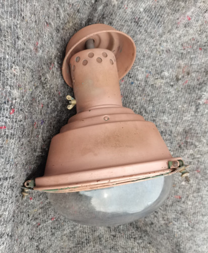 Lampe industrielle ancienne
