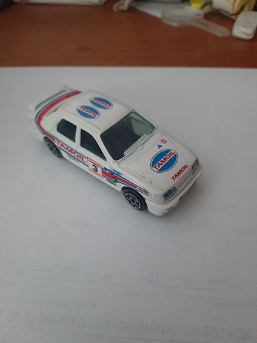Bburago ford sierra cosworth - bburago,