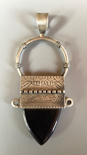 Tribu rigaux pendentif - la,