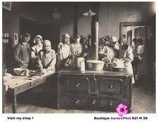 ÉCOLE RELIGIEUSE, ATELIER COURS de CUISINE POUR JEUNES FILLES, TIRAGE 1900  -M30