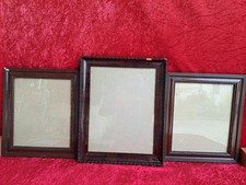 3 Beaux Vieux Cadres, Cadres