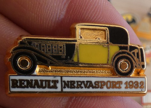 Pin voiture renault - pin's,