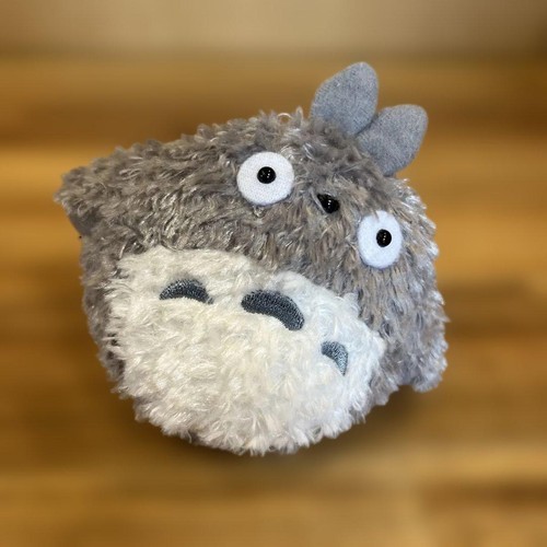 Totoro peluche gris