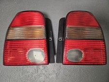 Feux arrière gauche et droit