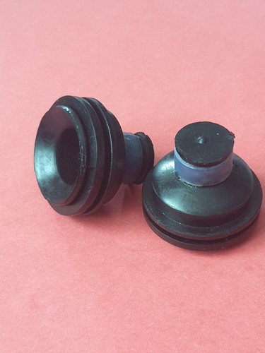 Support cache moteur pour - 1,