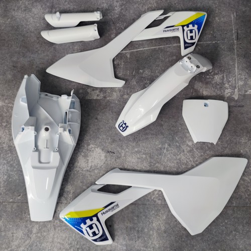 Plastiques replica decals - plastiques, +