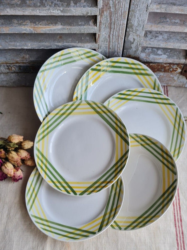 Anciennes assiettes plates - assiettes,