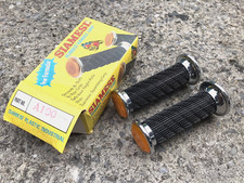 Suzuki A80 A100 AC50 AS50 RV90 RV125 TC100 TS50 TS90 TS100 TS125 T125 L/R Grip