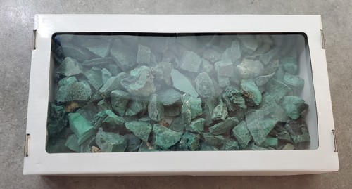 Lot plus 120 pierres - 120,