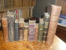 Lot de 12 missels et autres