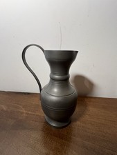 Magnifique pichet en étain