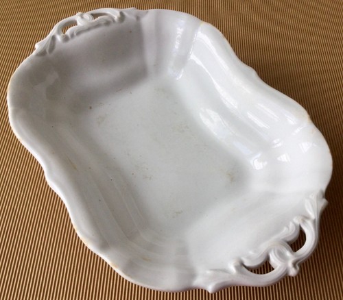Plat sur piédouche faïence - plat,