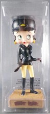 Betty Boop Cavalière -