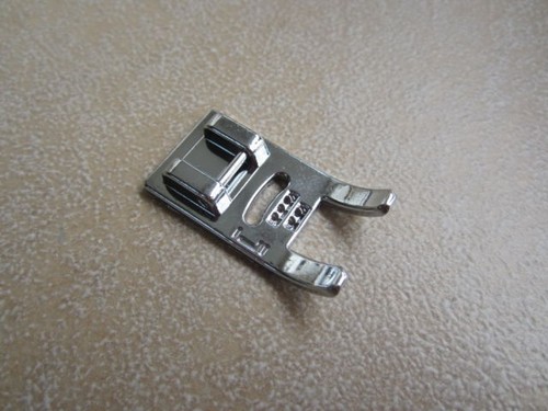 Pied pour cordonnets plat - pied,