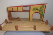 FERME ANCIENNE EN BOIS PLIANTE