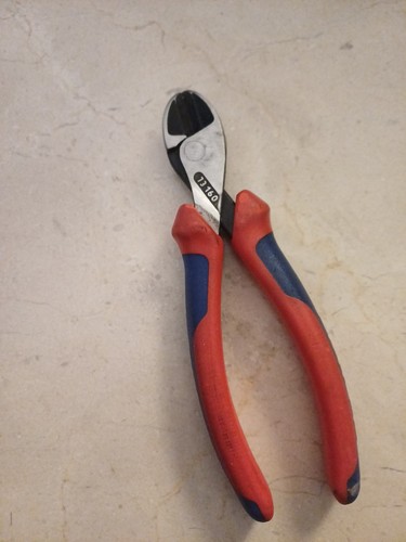 Pince coupante diagonale - pince,