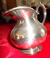 ancienne Cruche en  métal