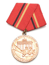 F2/08/25 (REF26735) German medal GDR GERMANY SERVICE medal