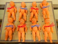 Lot de 8 petits baigneurs