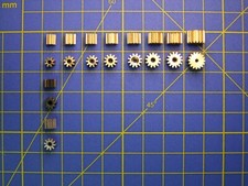 Engrenage / pignon M0.5 axe 2 mm choix 8 à 30 dents moteur train HO JOUEF