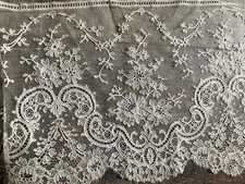 ANCIENNE DENTELLE