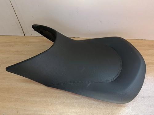 Une selle siege - une, moto